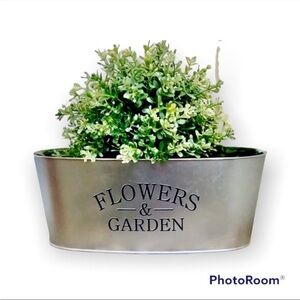 Silver Metal Flower Planter